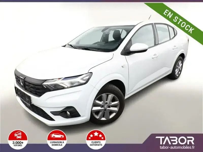 Blanc Utilisé 2022 Dacia Logan Comfort Berline | 14 488 € - Image 1/4