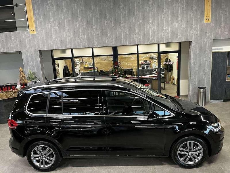 Nouvelle VW Touran Comfortline 150 ch (110 kW) 2025 Noir Monospace