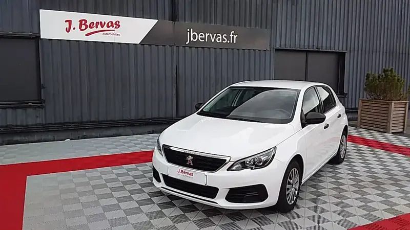 Blanc Utilisé 2018 Peugeot 308 Premium Berline | 10 990 € - Image 1/4