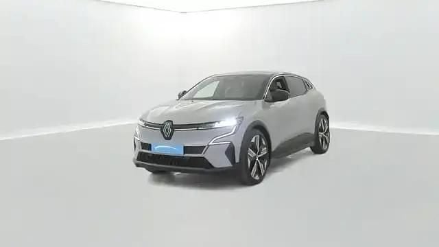 Gris kqj noir gne Occasion 2022 Renault Megane E-Tech Berline | 22 659 € (Prix assez cher) - Image 1/4