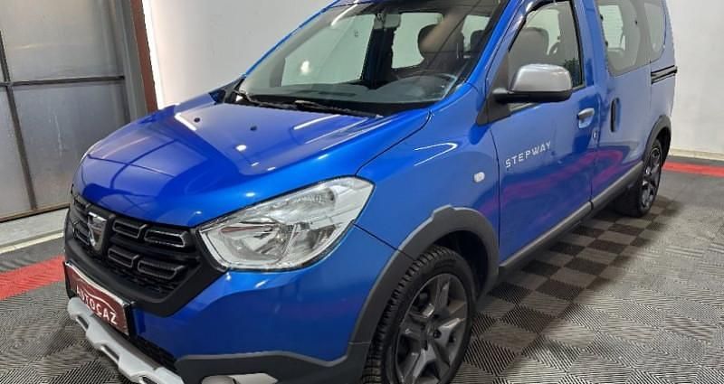 Occasion Dacia Dokker Stepway 91 ch (66 kW) 2017 Bleu Monospace
