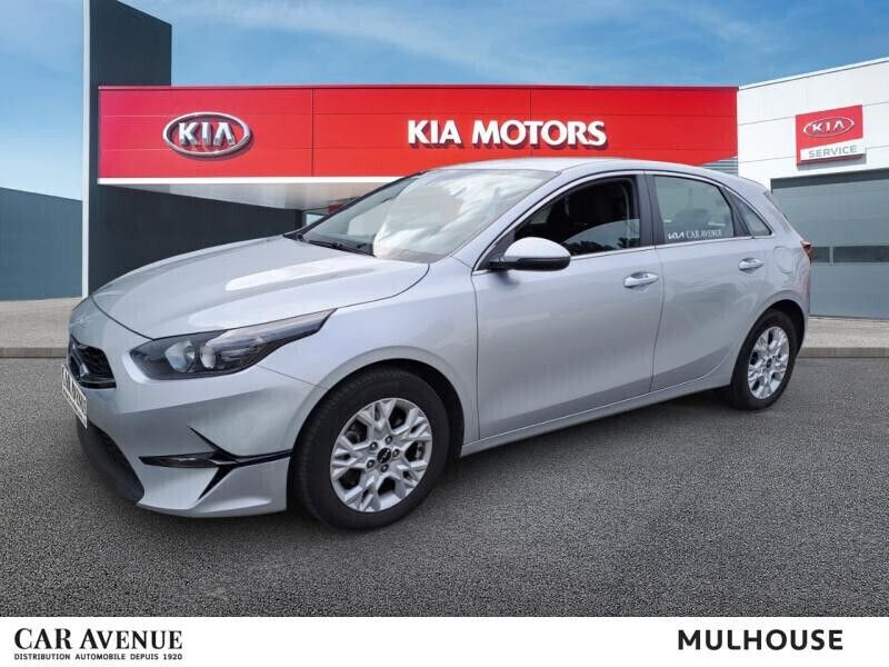 Blanc Utilisé 2023 Kia Ceed 3 Berline | 21 490 € - Image 1/1