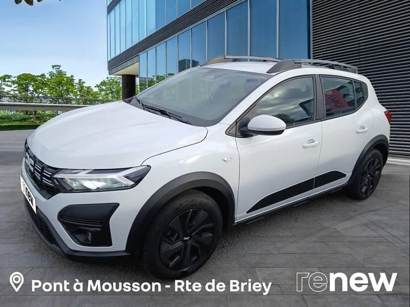 Blanc Utilisé 2024 Dacia Sandero Expression Citadine | 16 787 € (Prix assez cher) - Image 1/4