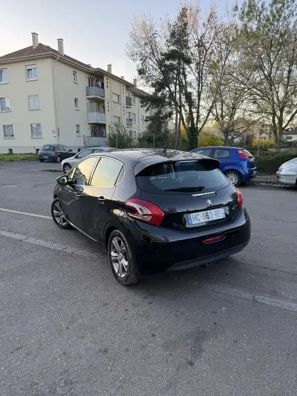 Image 2/4