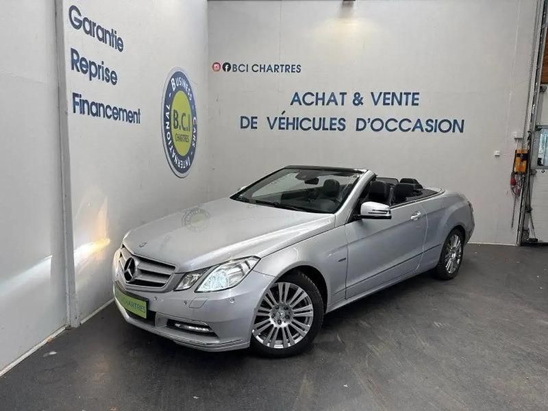 Gris Utilisé 2012 Mercedes E200 Cabriolet | 16 900 € - Image 1/4