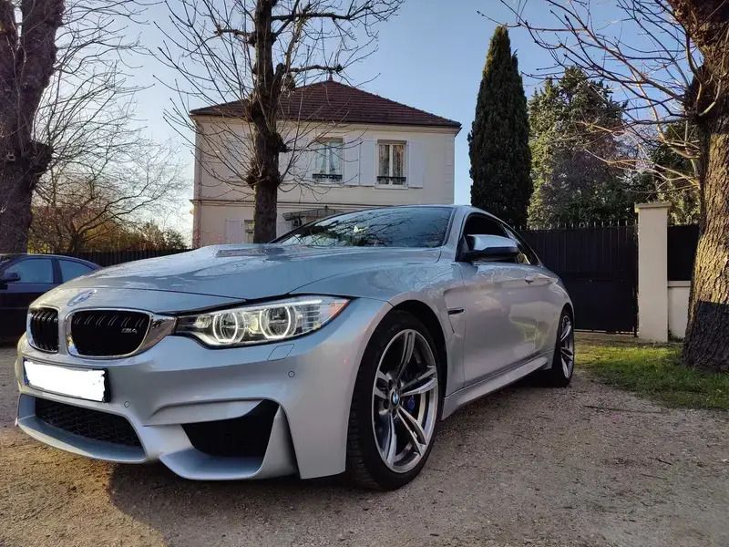 Utilisé 2015 BMW M4 Sport Line Coupé | 49 900 € - Image 1/4