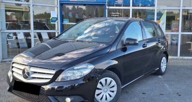 Utilisé 2014 Mercedes B180 Classic Monospace | 10 790 € - Image 1/4