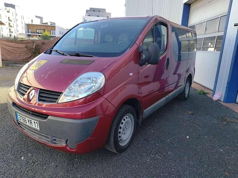 Occasion Renault Trafic 90 ch (66 kW) 2007 Brun Monospace