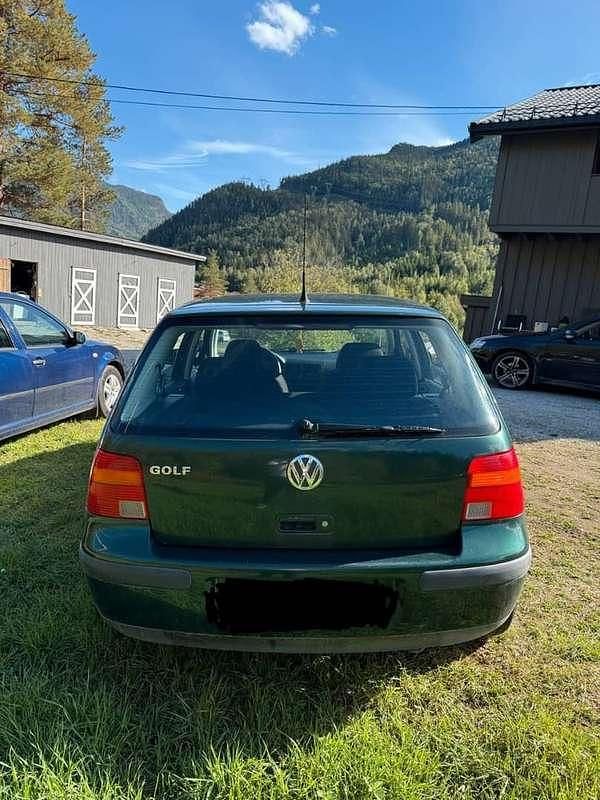 Occasion VW Golf 90 ch (66 kW) 1998 Berline