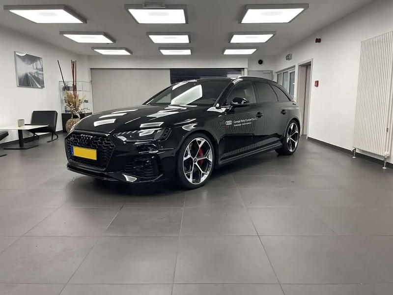 Noir Utilisé 2024 Audi RS4 Sport Break | 80 923 € (Super prix) - Image 1/4