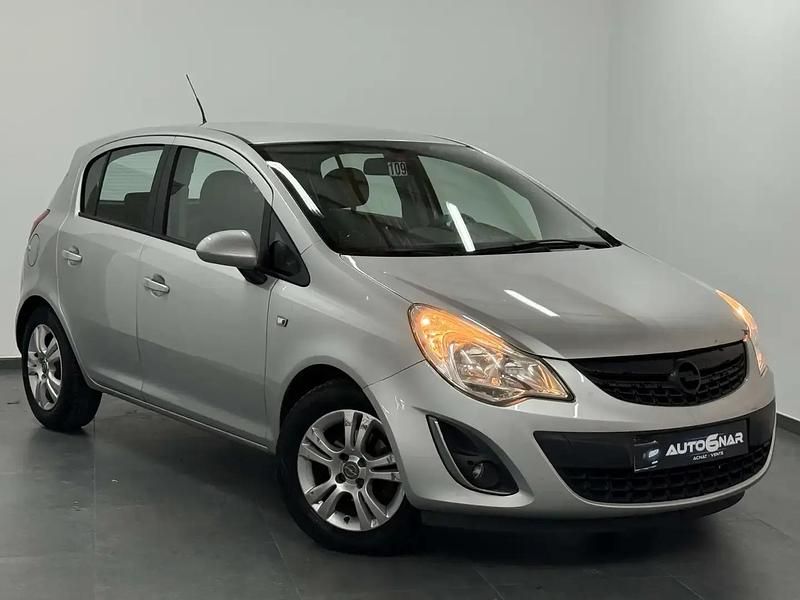 Argent Utilisé 2013 Opel Corsa Berline | 3 490 € (Prix juste) - Image 1/4
