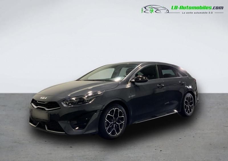 Utilisé 2024 Kia ProCeed Citadine | 32 400 € (Prix juste) - Image 1/4