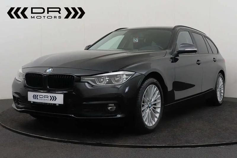 Noir Occasion 2017 BMW 318 Sport Line Break | 17 495 € (Super prix) - Image 1/4