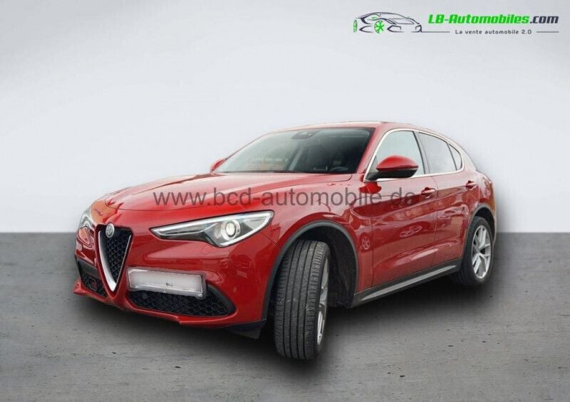 Utilisé 2020 Alfa Romeo Stelvio SUV | 32 200 € (Bon prix) - Image 1/4