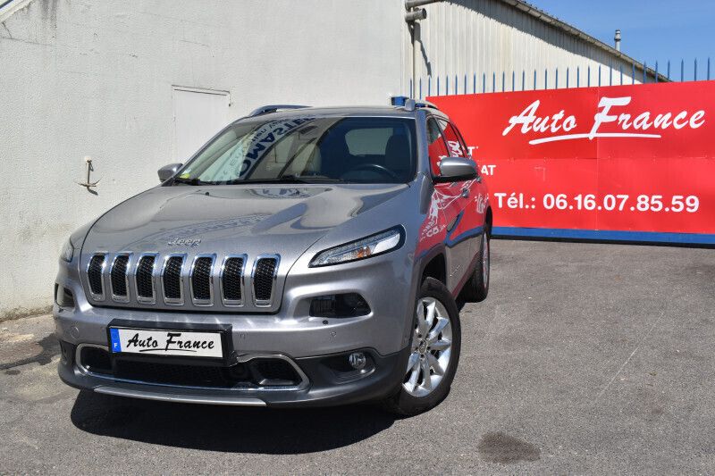 Utilisé 2016 Jeep Cherokee Limited SUV | 16 490 € - Image 1/3