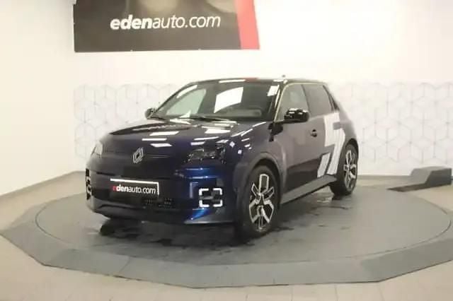Bleu nocturne toit noir etoile Utilisé 2024 Renault 5 E-Tech Berline | 30 240 € - Image 1/4