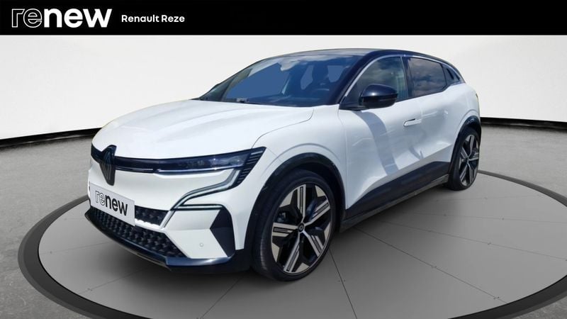 Blanc Utilisé 2023 Renault Mégane Iconic Berline | 26 490 € (Prix juste) - Image 1/4