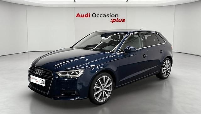 Bleu cosmos métallisé Occasion 2019 Audi A3 Design | 21 557 € - Image 1/4