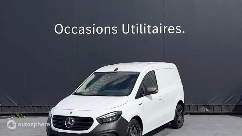 Blanc arctique Utilisé 2023 Mercedes eCitan Van | 20 490 € - Image 1/4