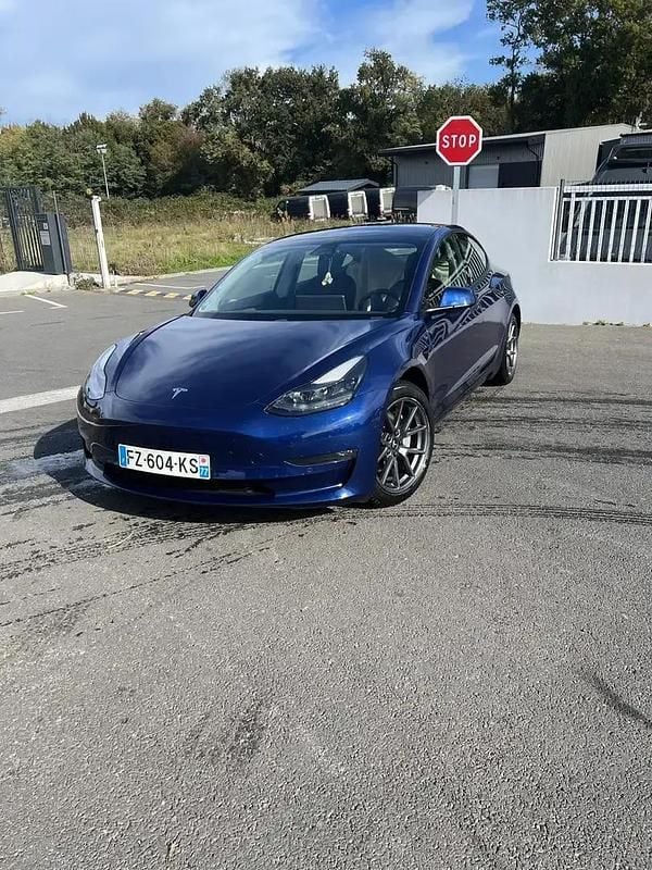 Utilisé 2021 Tesla Model 3 Berline | 27 500 € (Prix juste) - Image 1/4