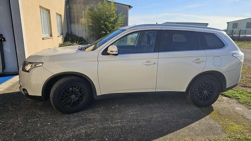 Occasion Mitsubishi Outlander Intense 160 ch (117 kW) 2014 SUV