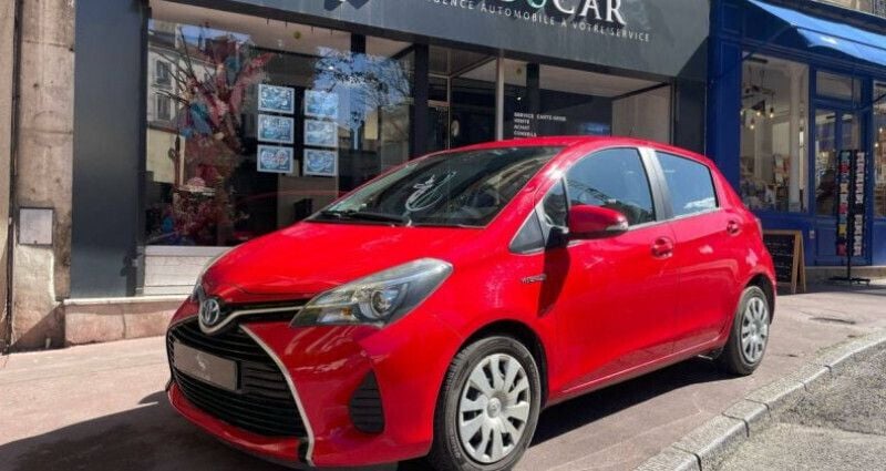 Utilisé 2015 Toyota Yaris Hybrid Citadine | 8 990 € (Super prix) - Image 1/4