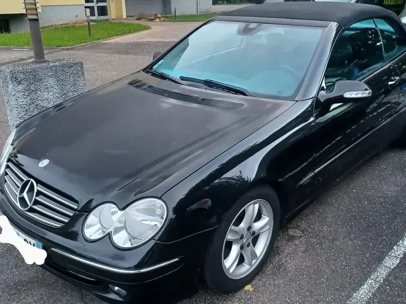 Noir Utilisé 2003 Mercedes CLK200 Avantgarde Cabriolet | 10 500 € - Image 1/4