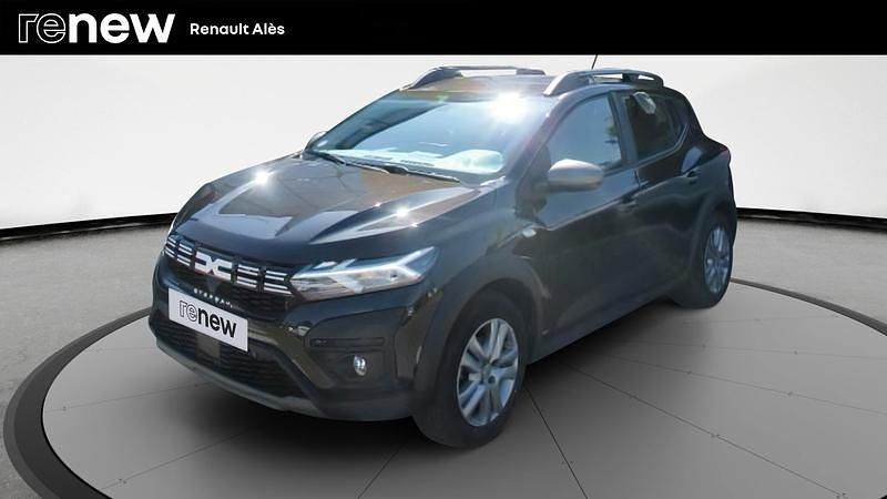 Noir Utilisé 2023 Dacia Sandero Expression Citadine | 15 990 € (Prix juste) - Image 1/4