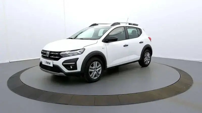Blanc Utilisé 2022 Dacia Sandero Essentiel Citadine | 11 990 € (Bon prix) - Image 1/4