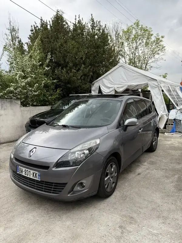 Image 2/4