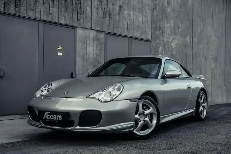 Argent Utilisé 2001 Porsche 911 Carrera 4 Coupé | 49 950 € - Image 1/4