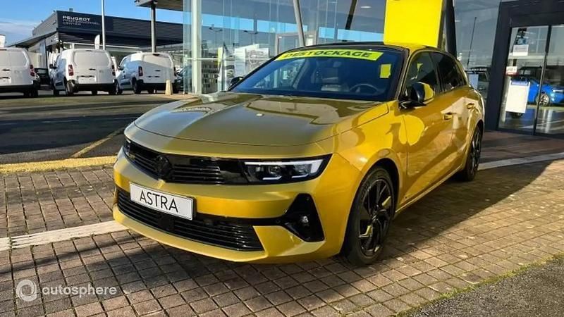 Biton Utilisé 2023 Opel Astra Ultimate Berline | 28 950 € (Prix cher) - Image 1/4