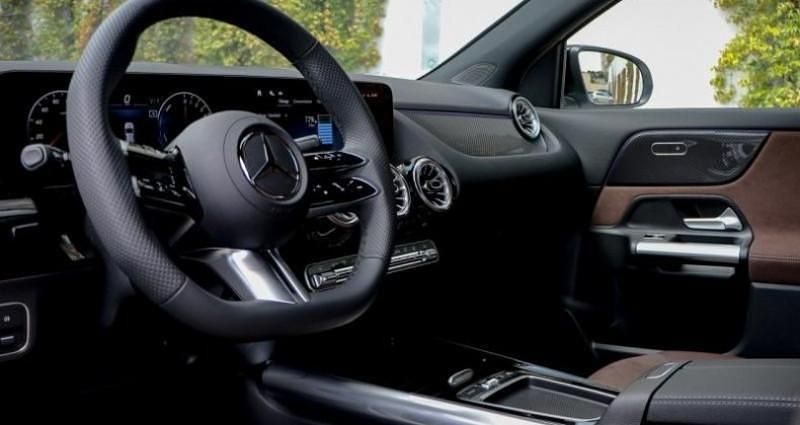 Occasion Mercedes GLA250 AMG line 163 ch (119 kW) 2025 SUV