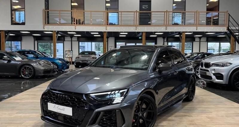 Utilisé 2023 Audi RS3 Design Berline | 73 990 € (Prix cher) - Image 1/4