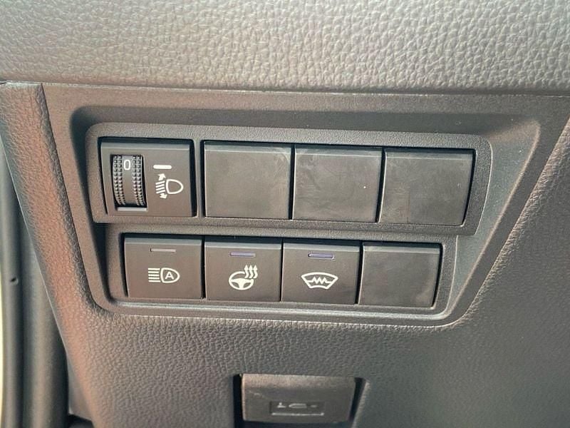 Nouvelle Toyota Yaris Cross Design 130 ch (95 kW) 2026 Shimmering silver SUV