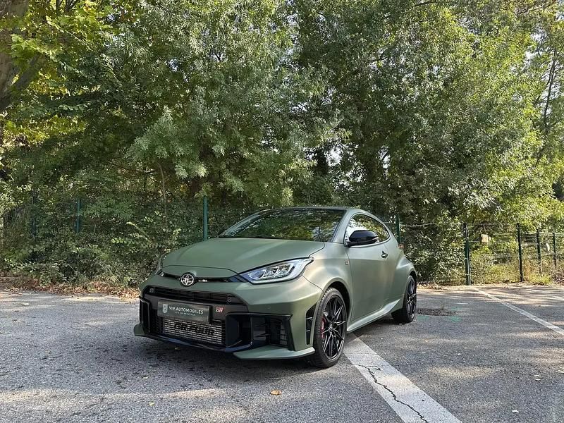 Noir Utilisé 2025 Toyota Yaris Coupé | 42 990 € - Image 1/4