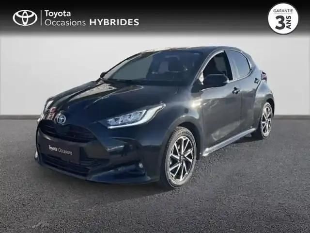 Occasion Toyota Yaris Hybrid Design 2021 Noir intense Berline