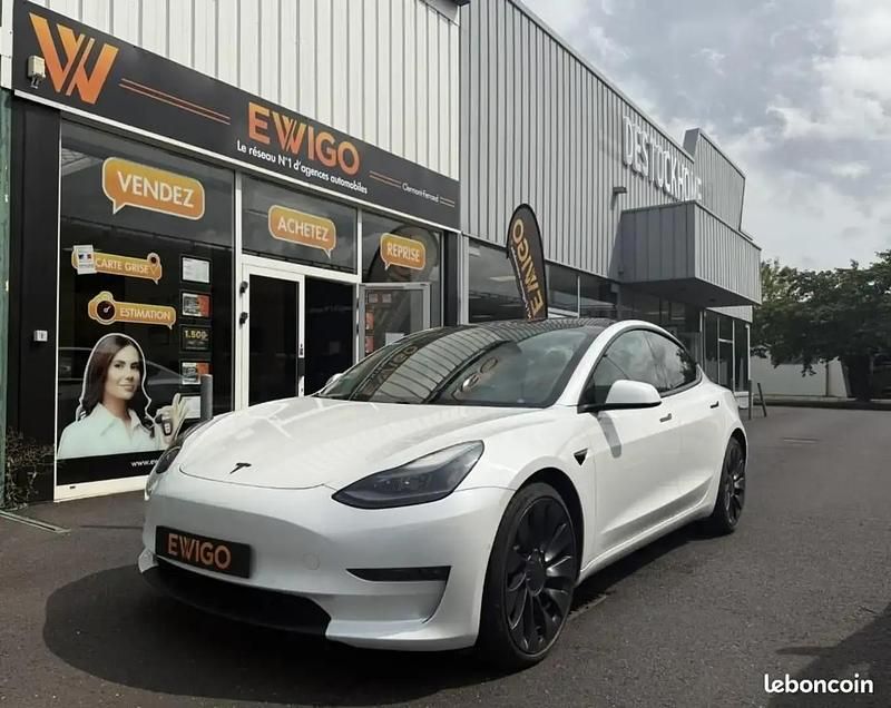 Blanc Utilisé 2020 Tesla Model 3 Performance Berline | 27 990 € (Bon prix) - Image 1/4