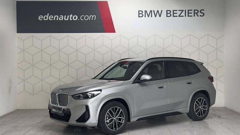 Spacesilber métallisé Utilisé 2025 BMW iX1 M Sport SUV | 45 739 € (Prix juste) - Image 1/4