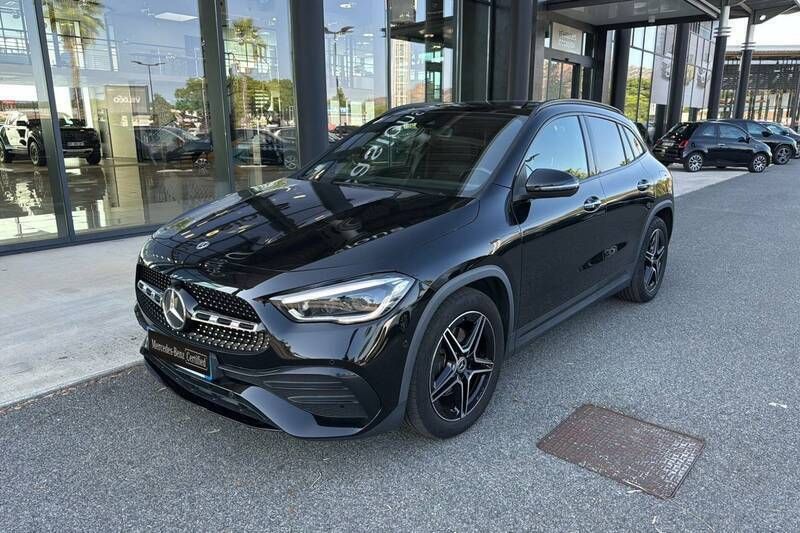 Noir Utilisé 2022 Mercedes GLA200 SUV | 38 306 € (Prix juste) - Image 1/3