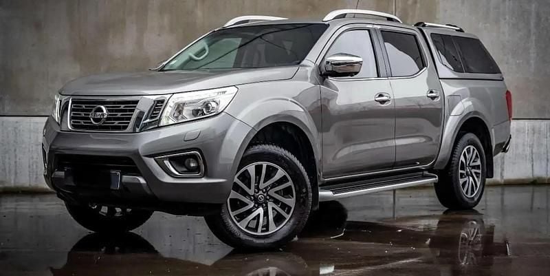 Gris Occasion 2017 Nissan Navara N-Connecta Pick-up | 30 990 € (Prix juste) - Image 1/4