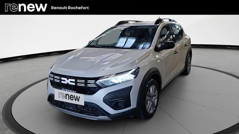 Gris Occasion 2023 Dacia Sandero Essentiel Citadine | 14 990 € (Prix juste) - Image 1/4