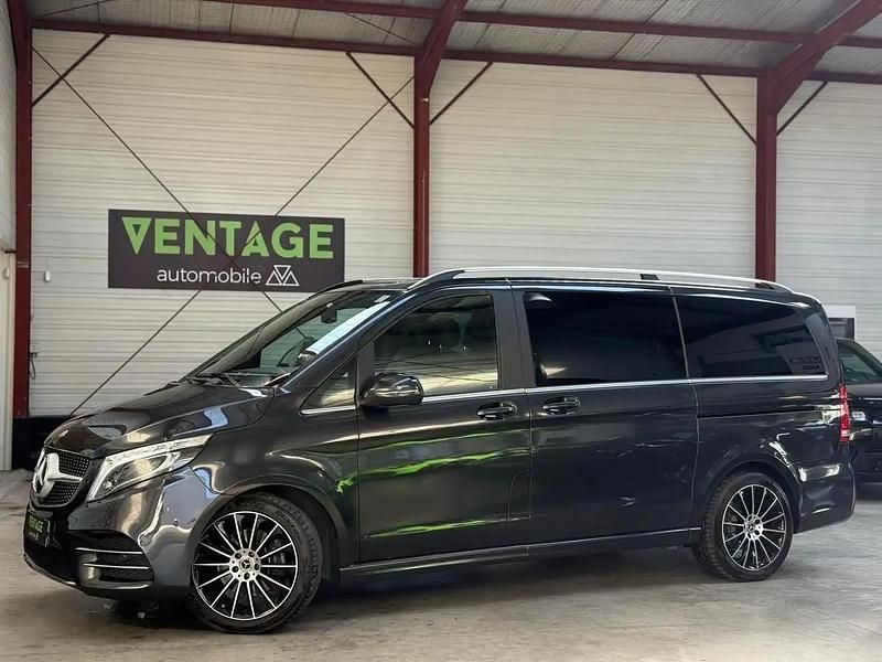 Gris Utilisé 2019 Mercedes V300 Exclusive Monospace | 59 900 € - Image 1/4