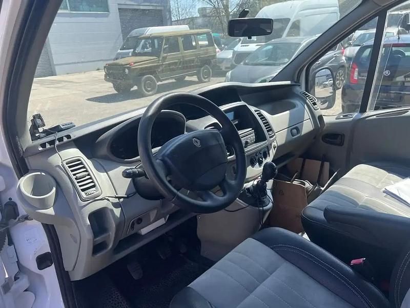 Occasion Renault Trafic 90 ch (66 kW) 2013 Monospace