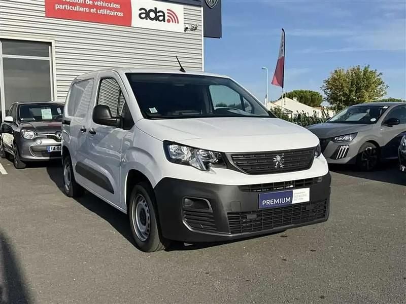 Blanc Occasion 2023 Peugeot Partner Van | 17 980 € (Prix juste) - Image 1/4