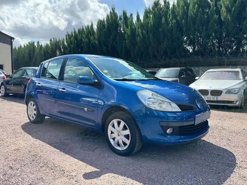 Bleu Utilisé 2007 Renault Clio III Berline | 5 490 € (Prix juste) - Image 1/4