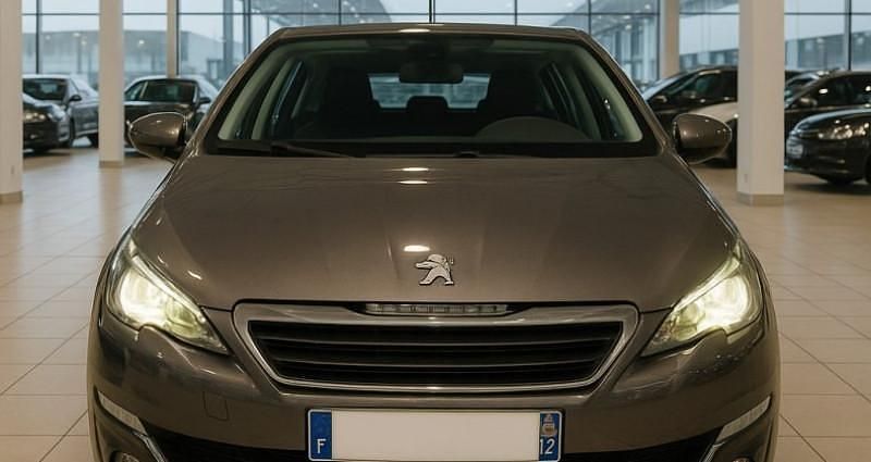 Utilisé 2014 Peugeot 308 Berline | 9 900 € (Super prix) - Image 1/4