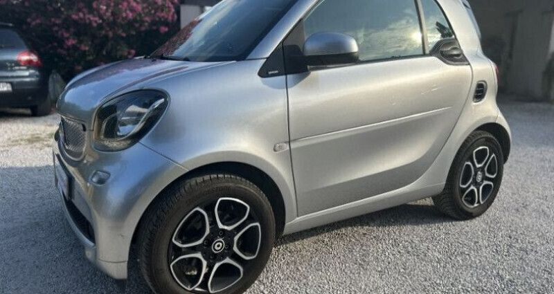 Utilisé 2018 Smart ForTwo Coupé Passion Coupé | 9 990 € (Prix juste) - Image 1/4