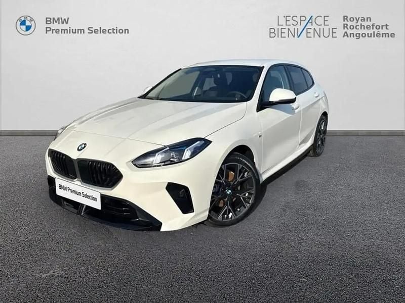 Blanc Utilisé 2025 BMW 120 M Sport Citadine | 40 290 € (Prix juste) - Image 1/4