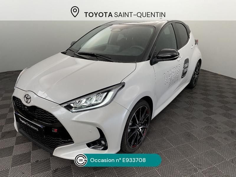 Utilisé 2024 Toyota Yaris Hybrid Sport Citadine | 26 290 € (Prix cher) - Image 1/4